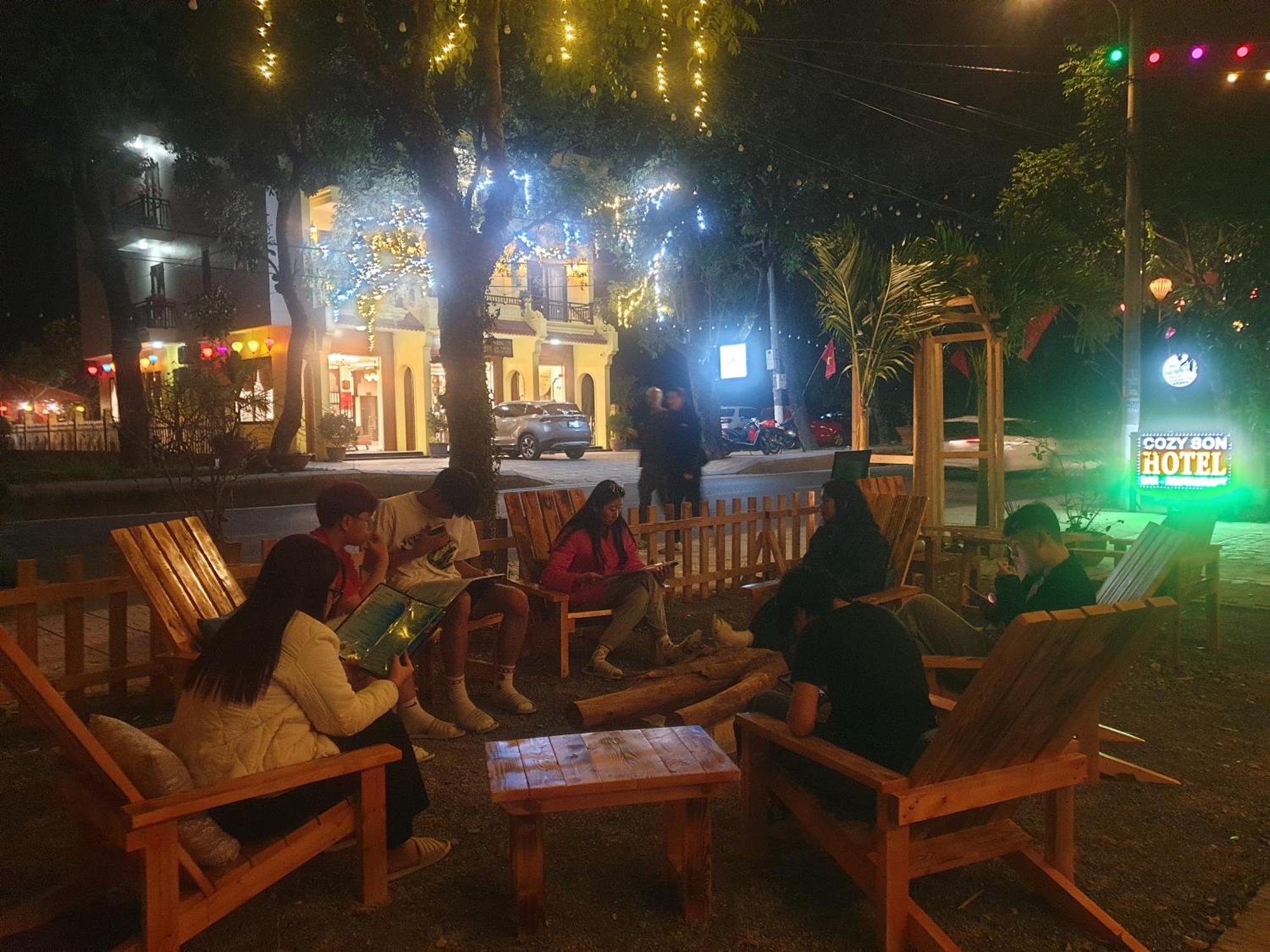 Cozy Son Hotel นิญบิ่ญ ภายนอก รูปภาพ