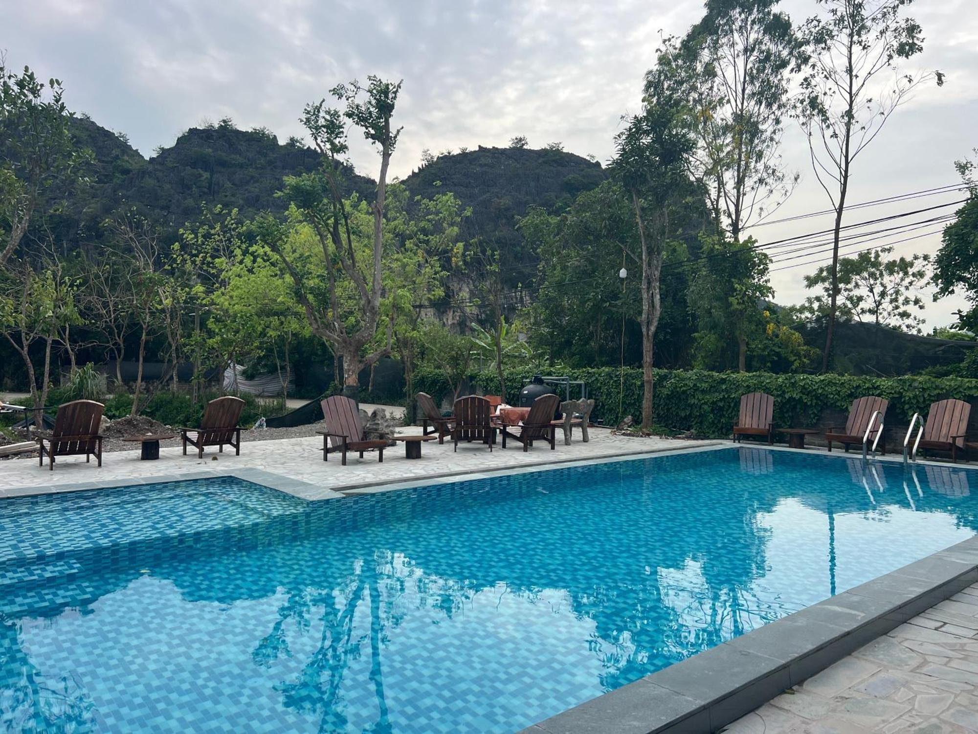 Cozy Son Hotel นิญบิ่ญ ภายนอก รูปภาพ