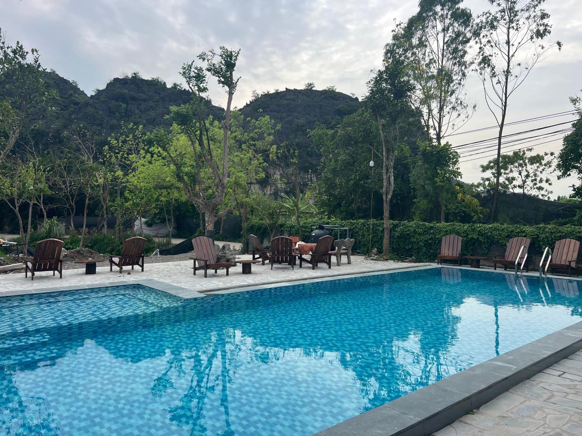 Cozy Son Hotel นิญบิ่ญ ภายนอก รูปภาพ